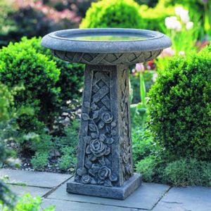 ornate birdbath