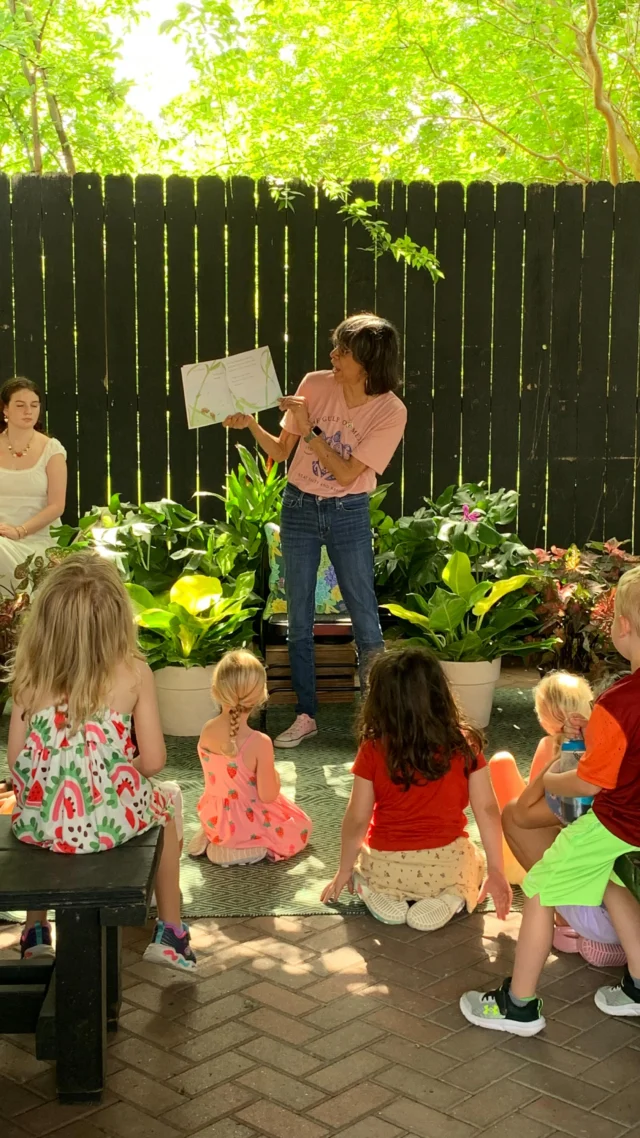 That’s a wrap on our dragonfly craft and storytime!! Thank you so much to everyone who came out both new and familiar faces ! Also huge thank you to our friends at @goodonpaper.htx !!🌻📚