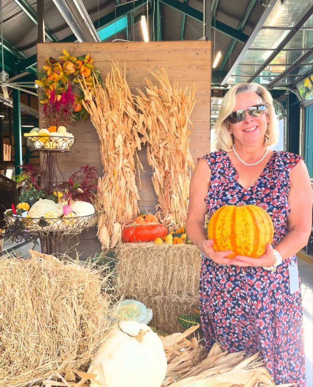Congrats to our VIP Text Club Fall Porch Giveaway Winner!🏆 🥳✨